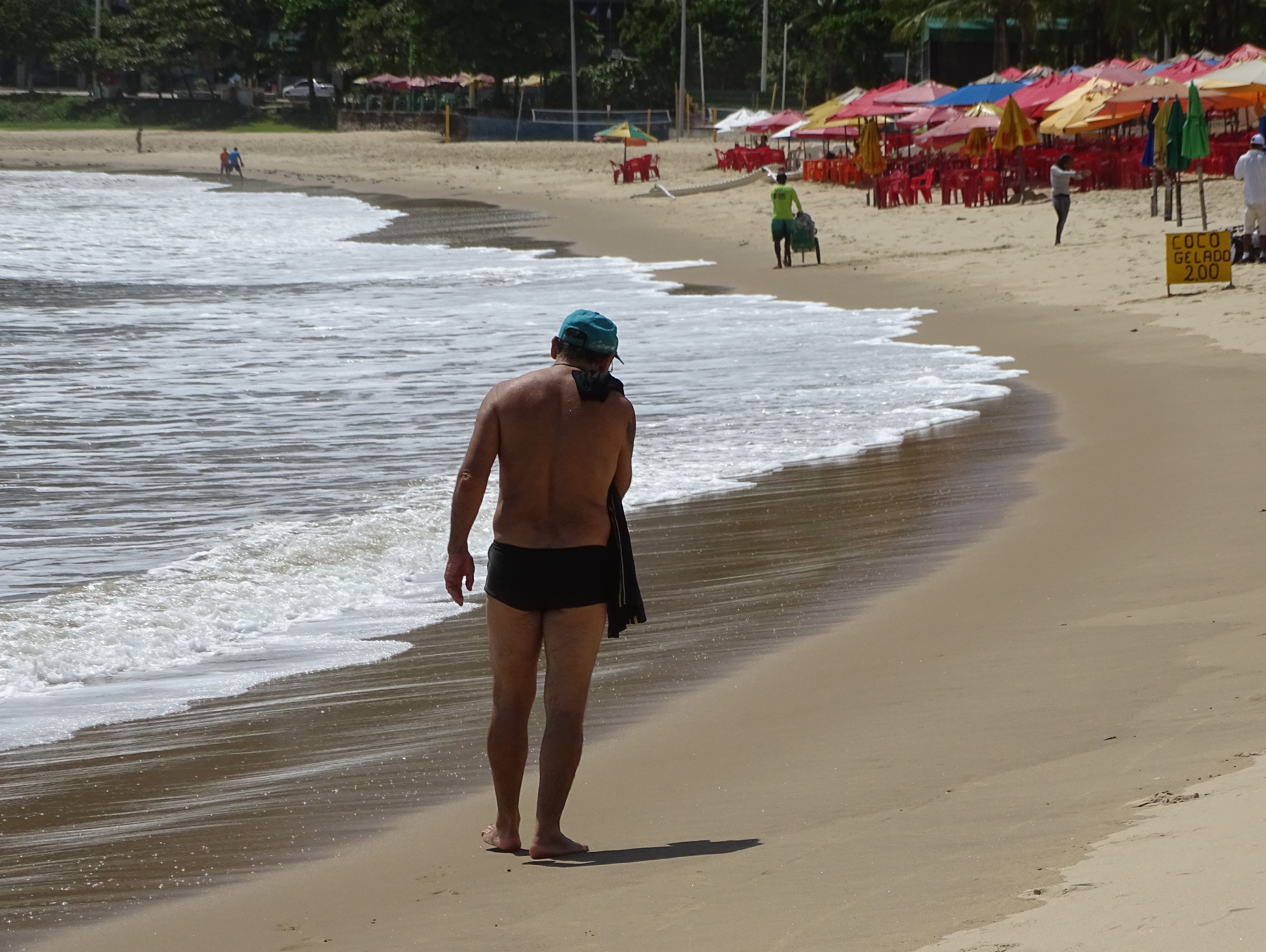 Praias: zona leste tem situação mais favorável