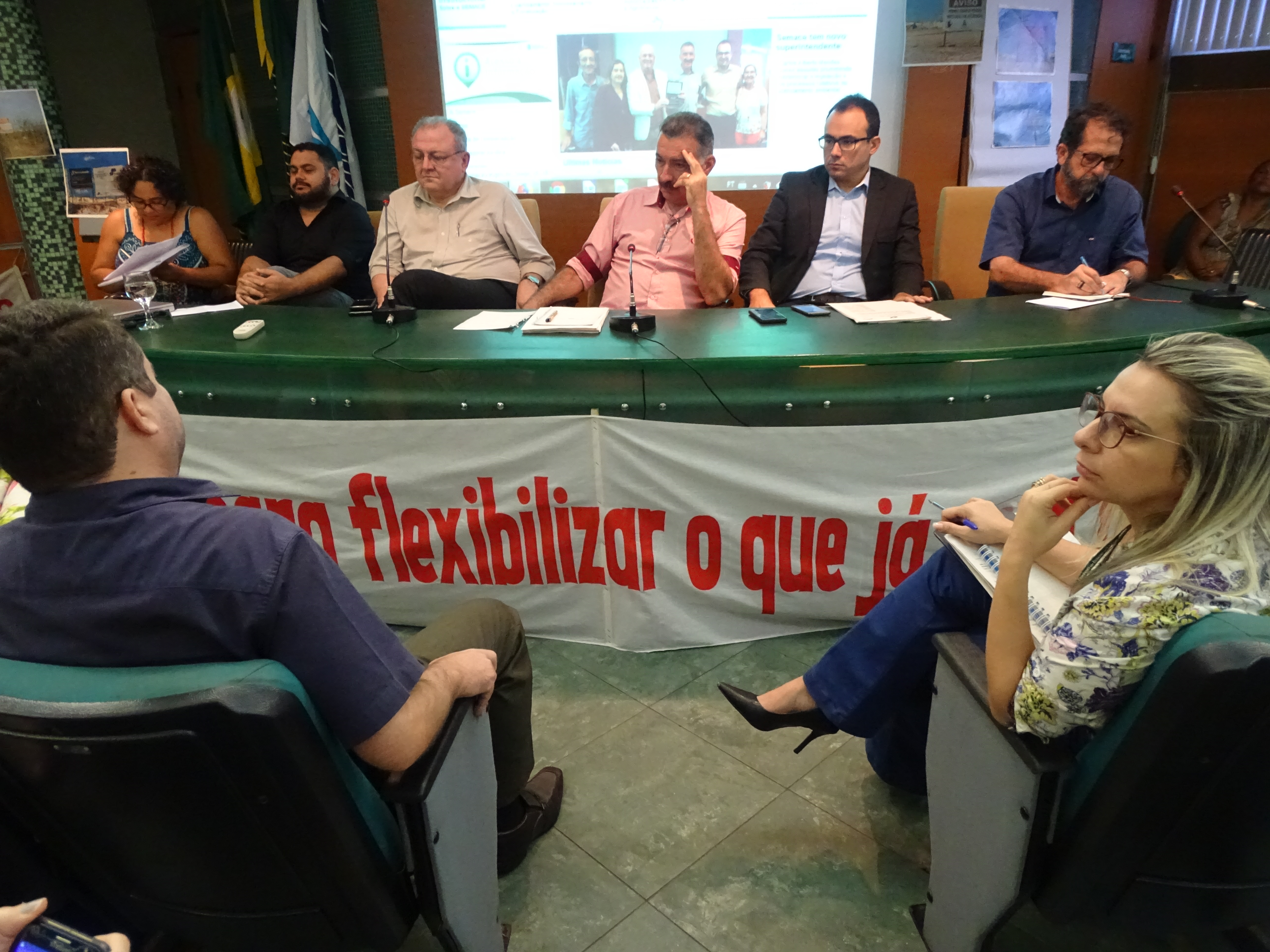 Coema discute em audiência pública atualização de normas para licenciamento