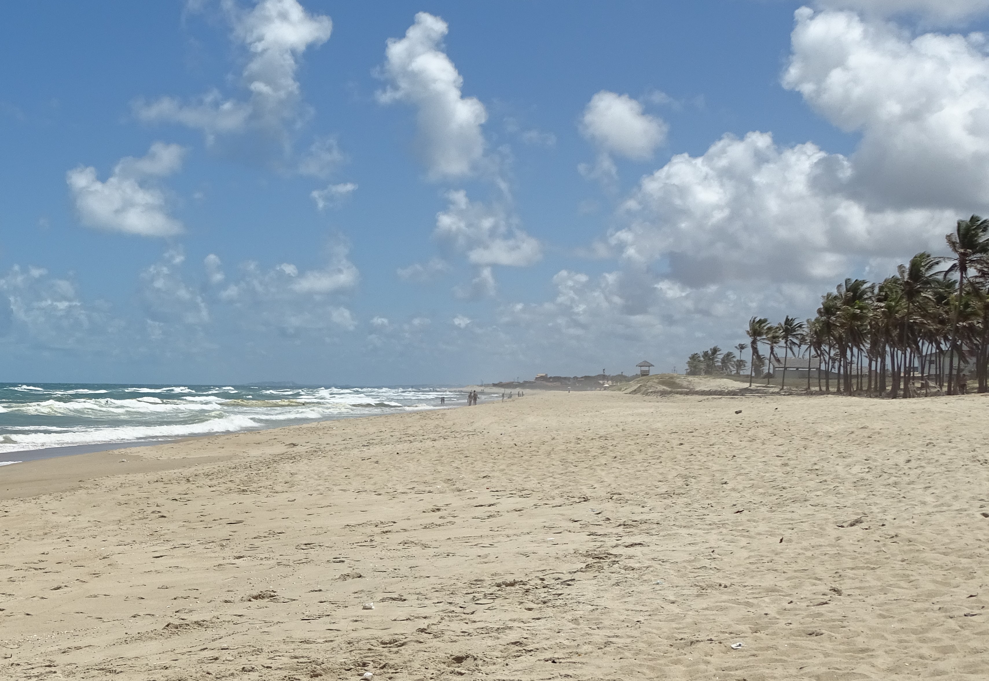 Semace aponta praias aprovadas para banho no fim das férias