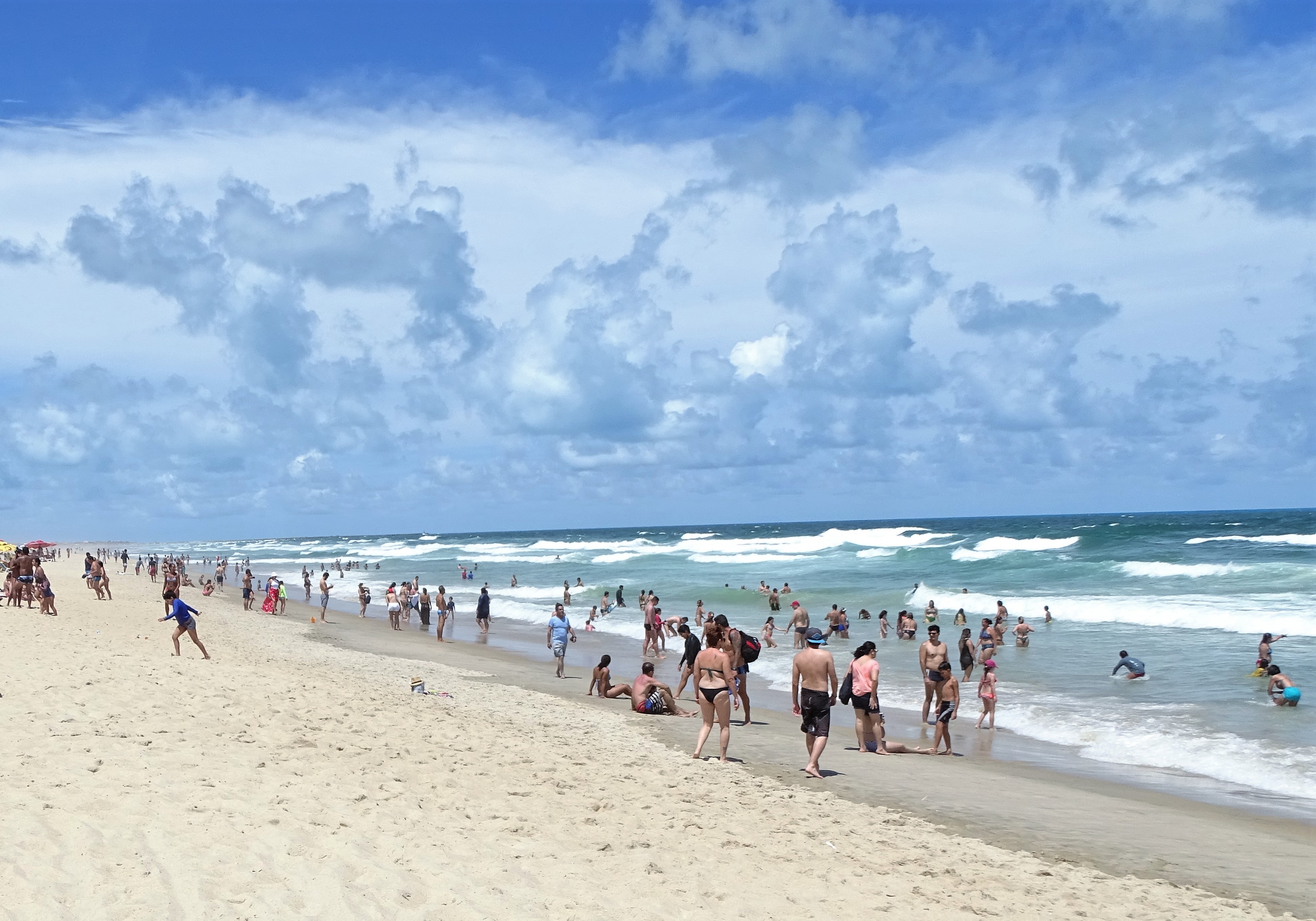 Semace divulga praias de Fortaleza próprias para banho