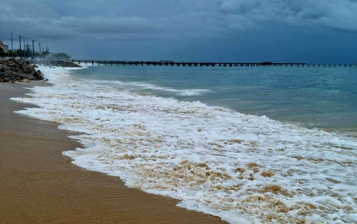 Balneabilidade Semace: quinze trechos de praias fortalezenses estão próprios para banho