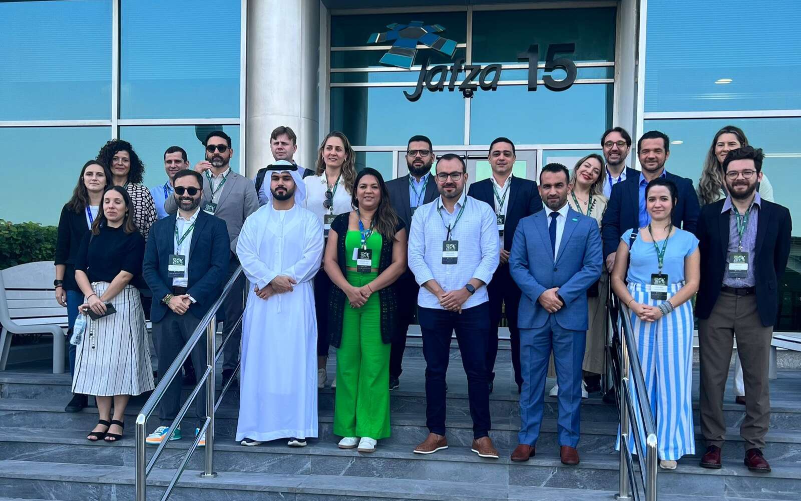 Em Dubai, SEMA e Semace participam de reunião e visita à sede da operadora portuária DP World