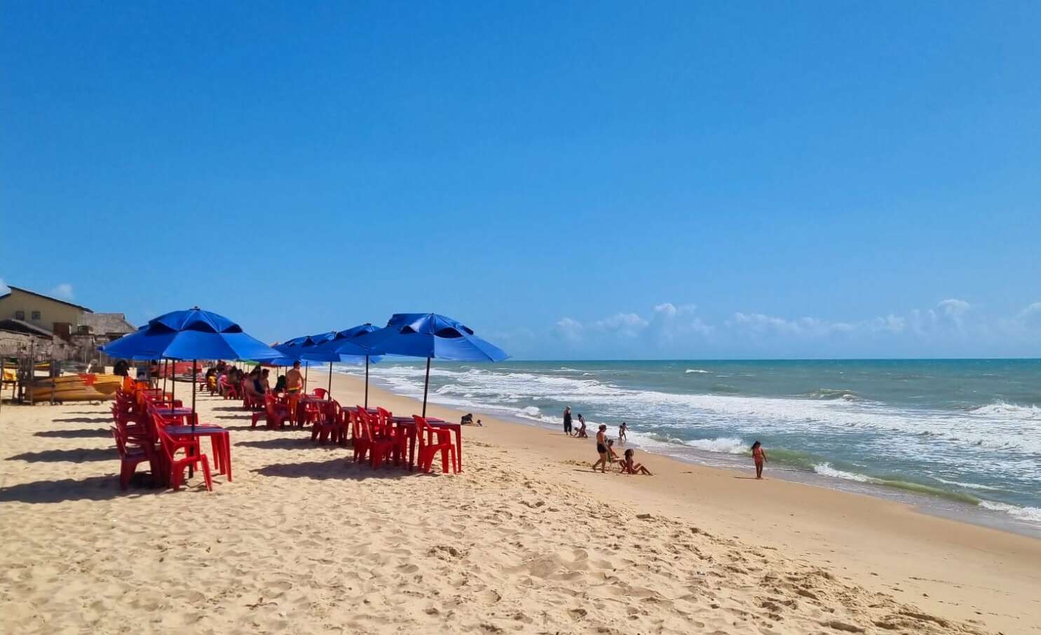 22 trechos estão próprios para banho no fim de semana em Fortaleza
