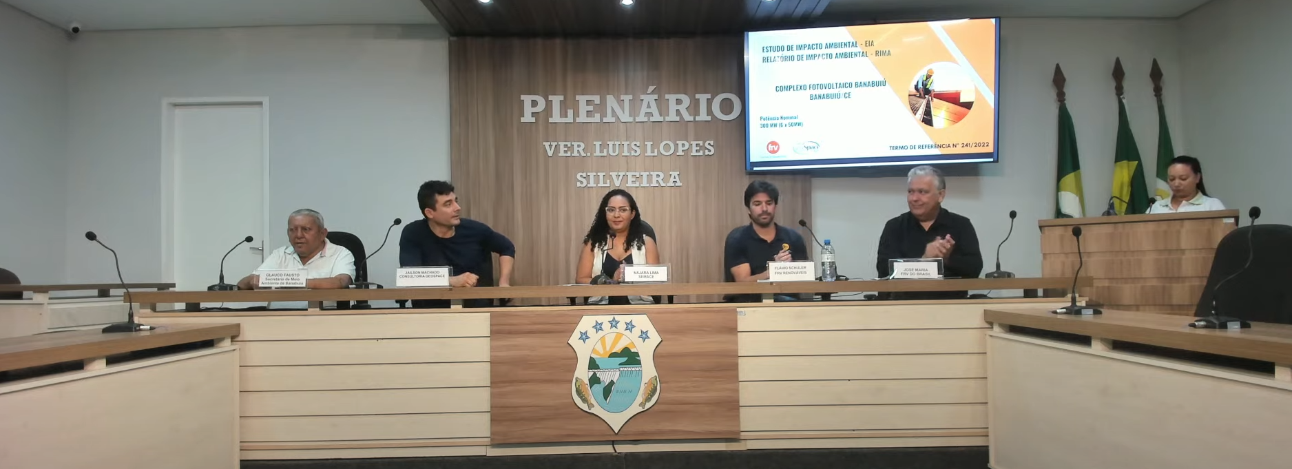 Semace preside audiência pública sobre implantação do complexo fotovoltaico, em Banabuiú