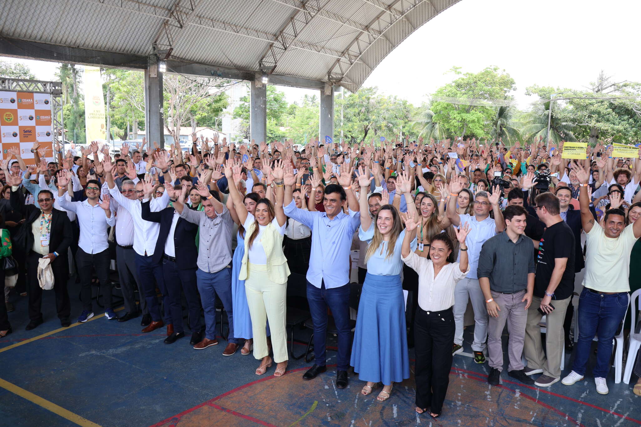 Grande público prestigia a solenidade de abertura da 5ª Conferência Estadual do Meio Ambiente, em Iparana.