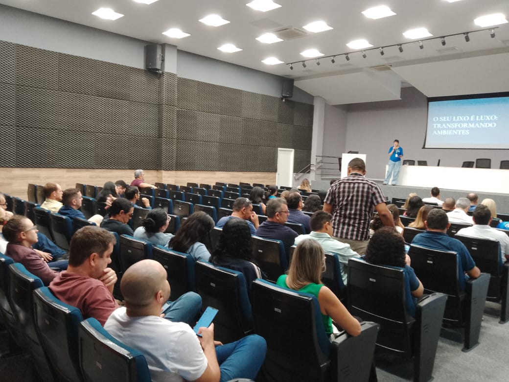 Semace inicia projeto na Cegás que incentiva compostagem e reciclagem