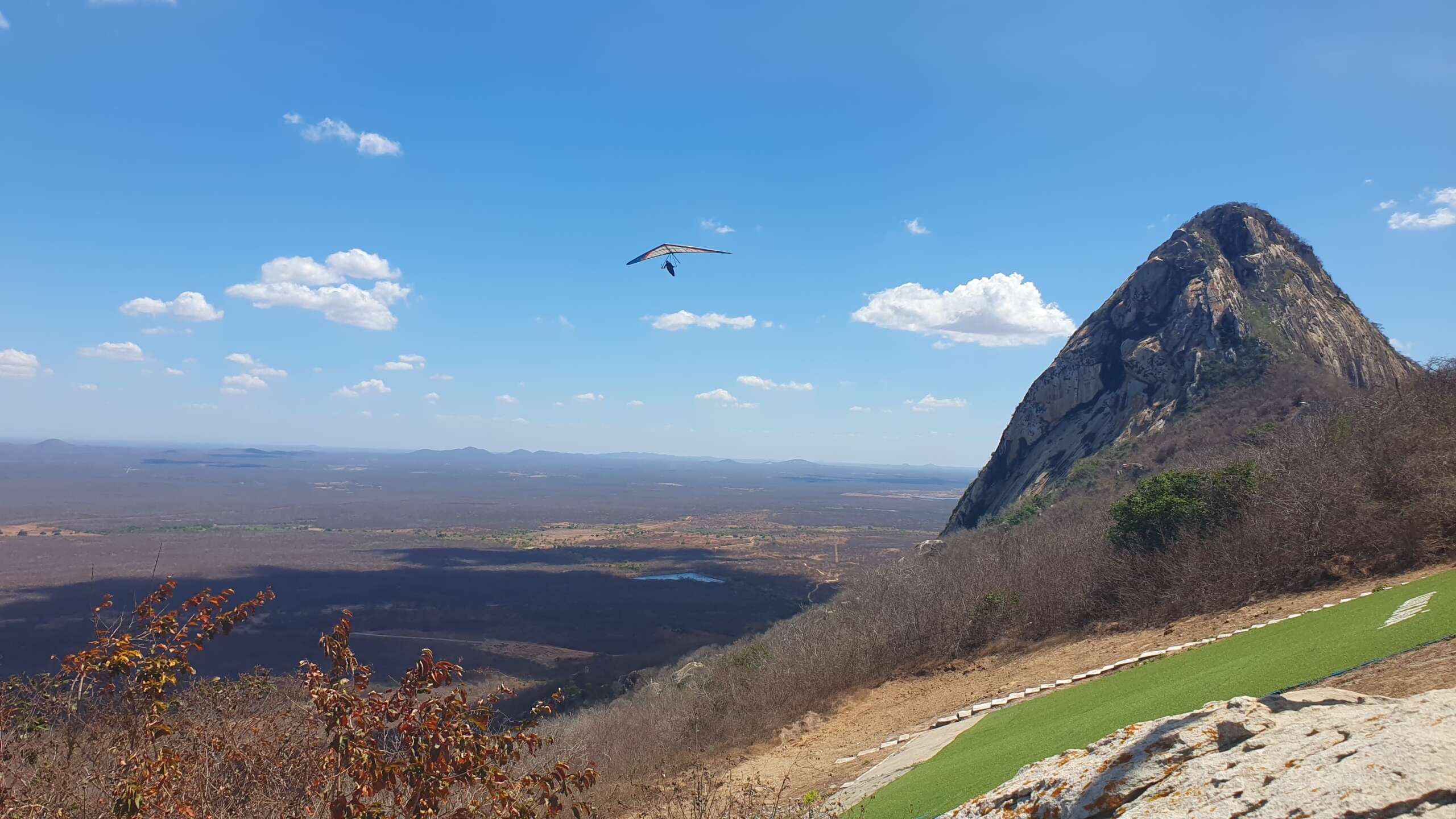 X-Ceará 2025 transforma Quixadá na capital mundial do voo livre e do turismo de aventura