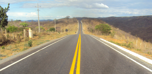 Mais de 89 km de rodovias restauradas e pavimentadas