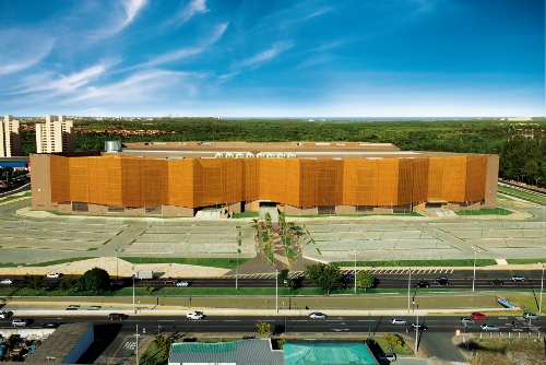 Governo do Estado inaugura Centro de Eventos