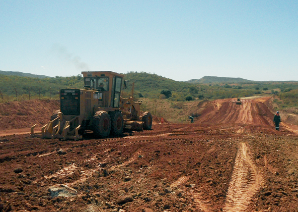 Obra de pavimentação garante fluidez e segurança à Região do Cariri