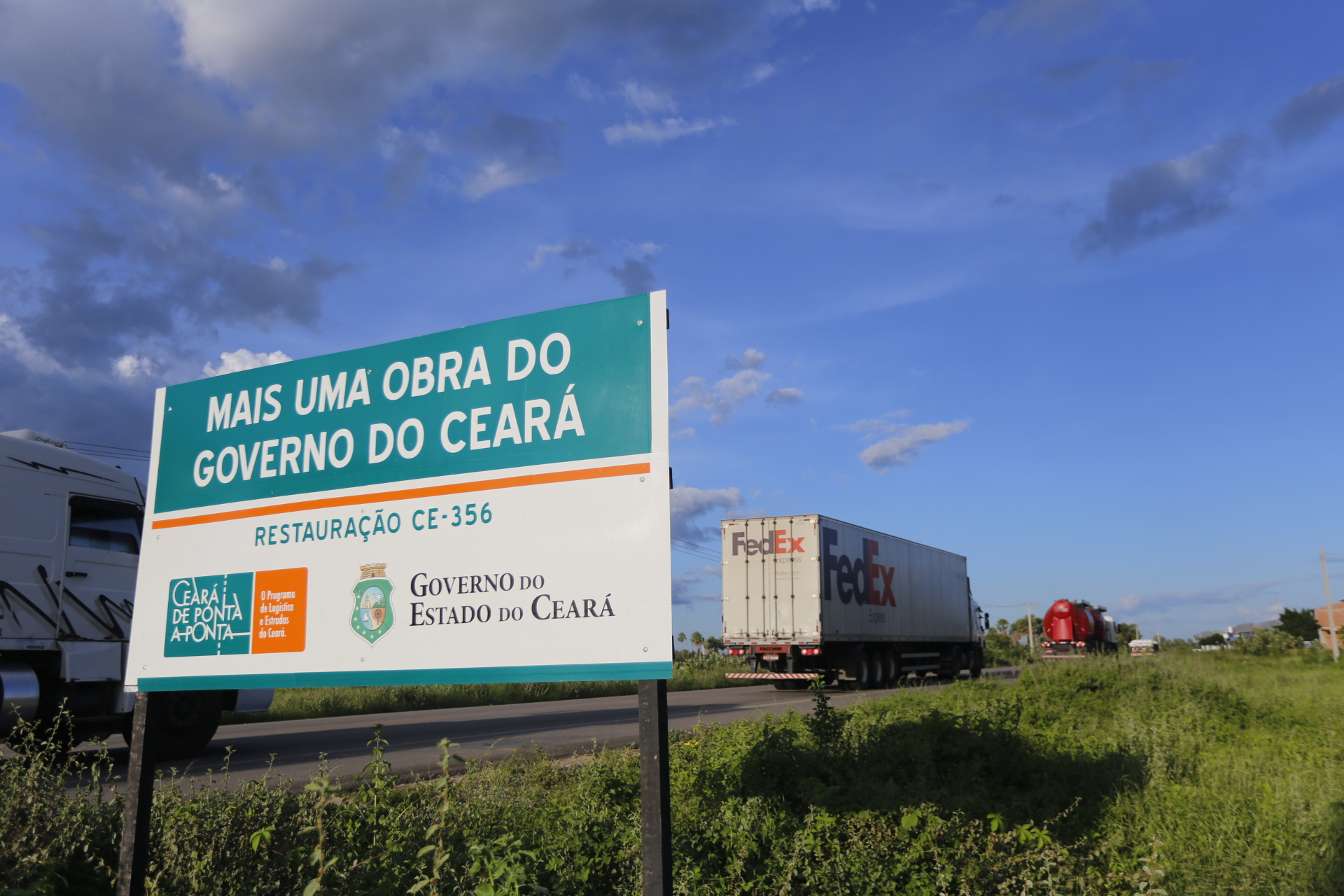 Russas recebe núcleo da Pefoce e estradas restauradas