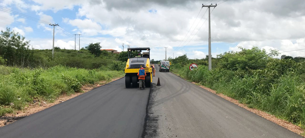 Ceará de Ponta a Ponta: restauração do trecho Iguatu – Jucás chega a 81% de execução