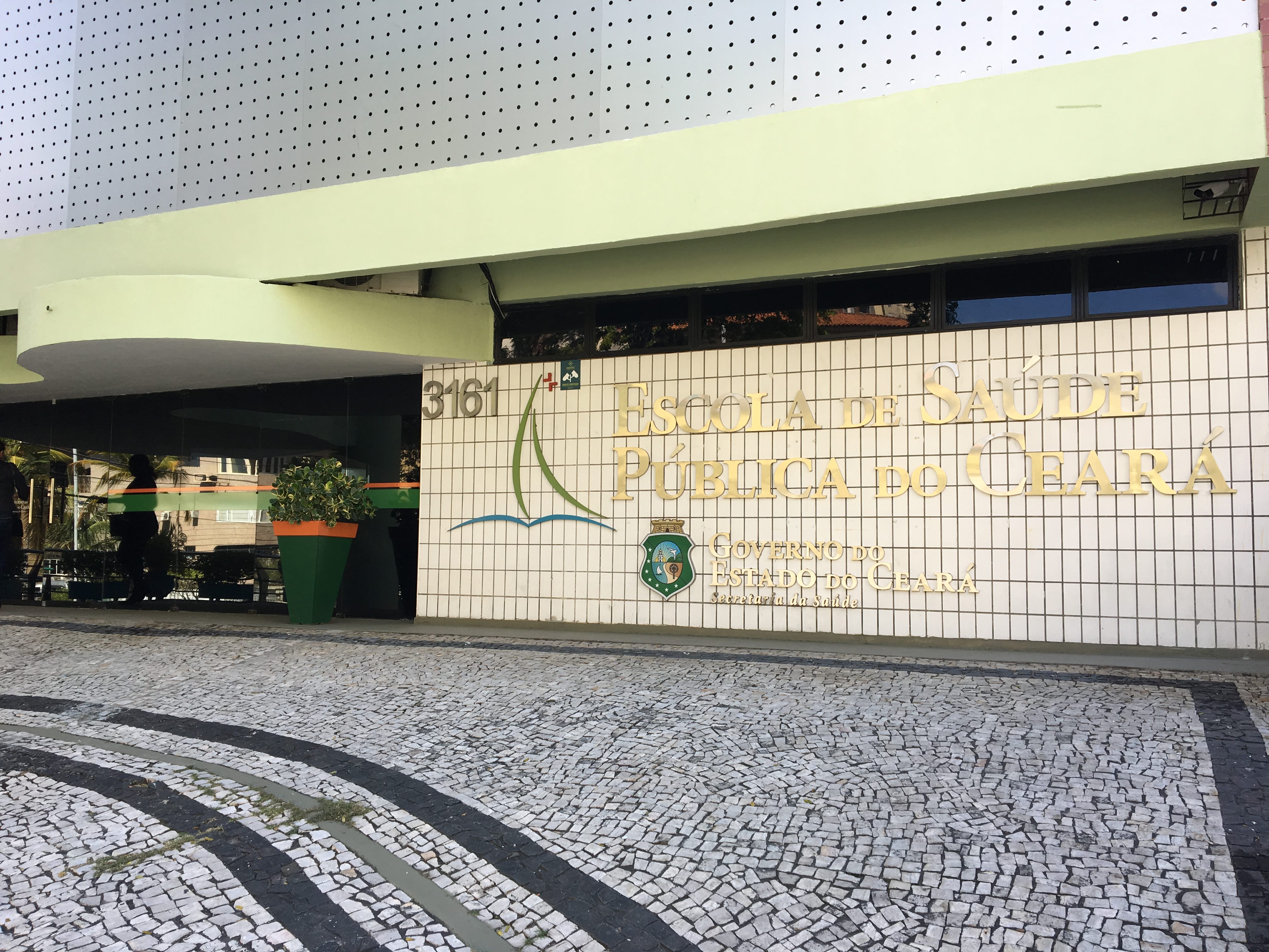 Escola de Saúde Pública do Ceará ganha nova estrutura mais moderna e revitalizada