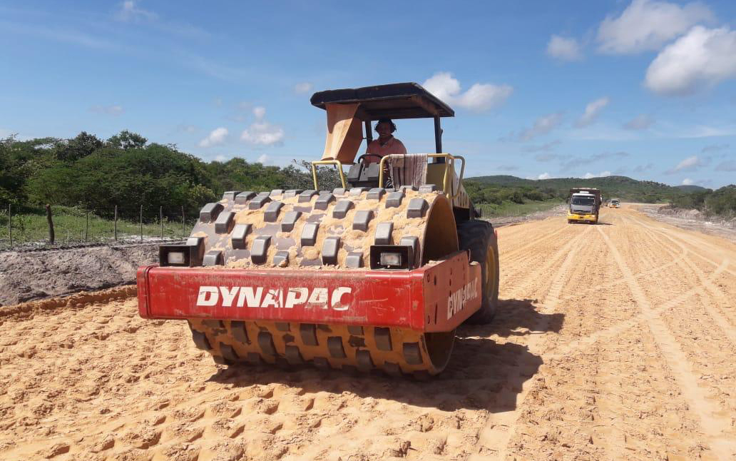 Governo do Ceará trabalha na implantação de rodovia entre Itapeim – Boqueirão do Cesário