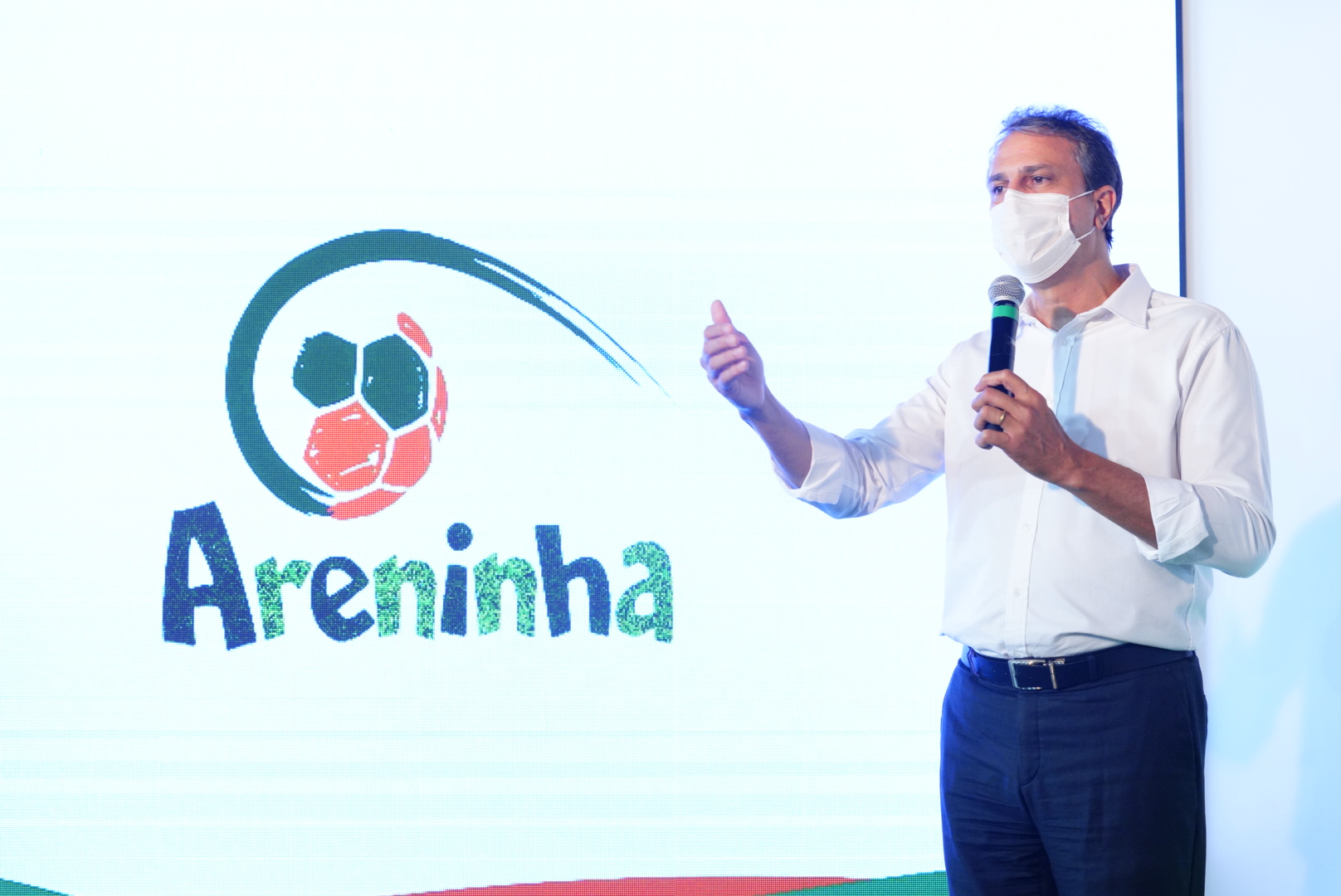 Governo do Ceará chega a 96 areninhas entregues ao inaugurar mais quatro equipamentos no Interior