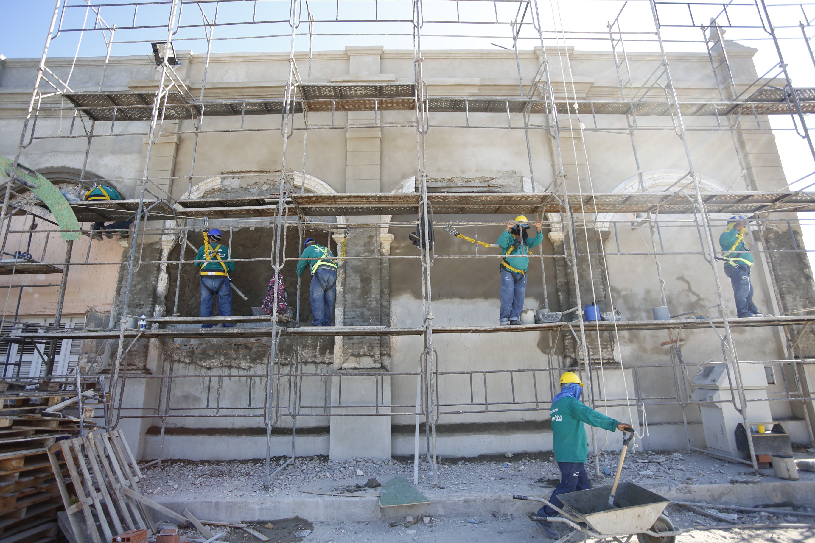 Com diversas frentes simultâneas de serviço, obras na Estação das Artes alcançam 25% de execução