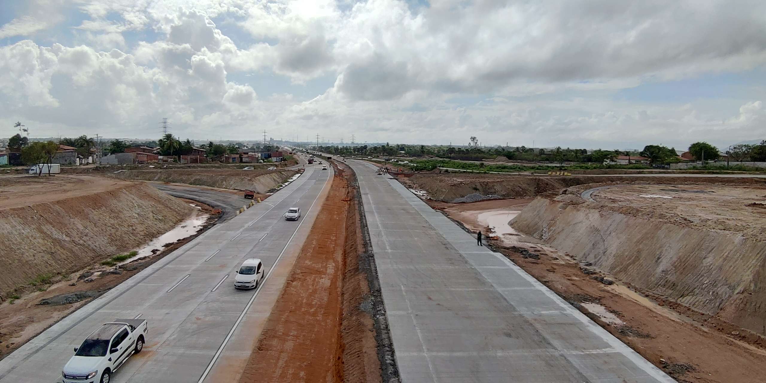 Anel Viário de Fortaleza tem passagem de veículos liberada no sentido Maracanaú-Caucaia sob viaduto da CE-065
