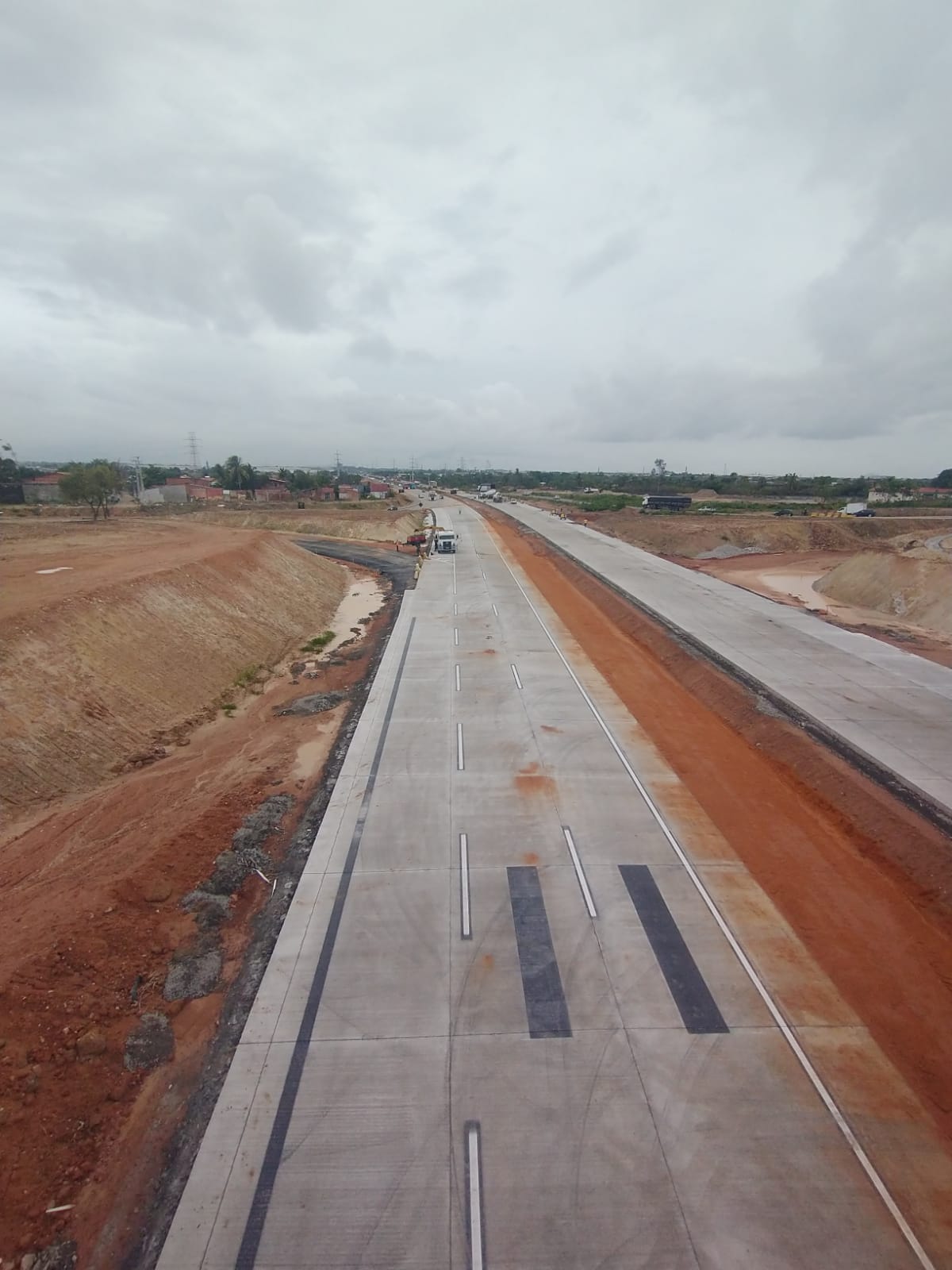 Uma das pistas do Anel Viário de Fortaleza sob viaduto da CE-065 terá tráfego liberado nesta quinta-feira (21/1)