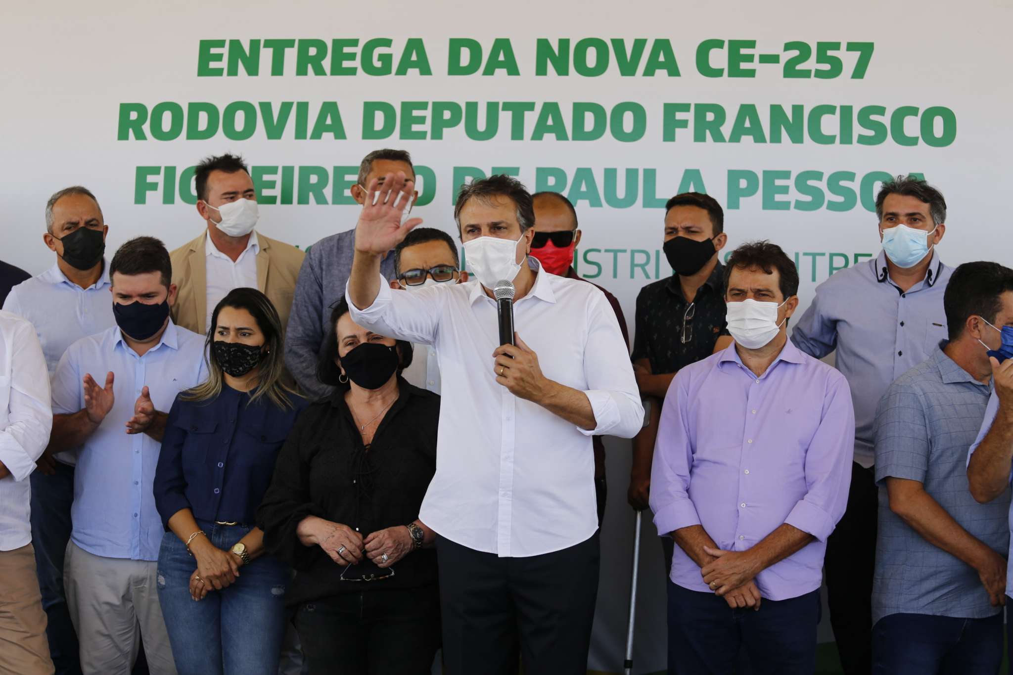 Governo do Ceará inaugura trecho da CE-257 que liga Canindé e Santa Quitéria