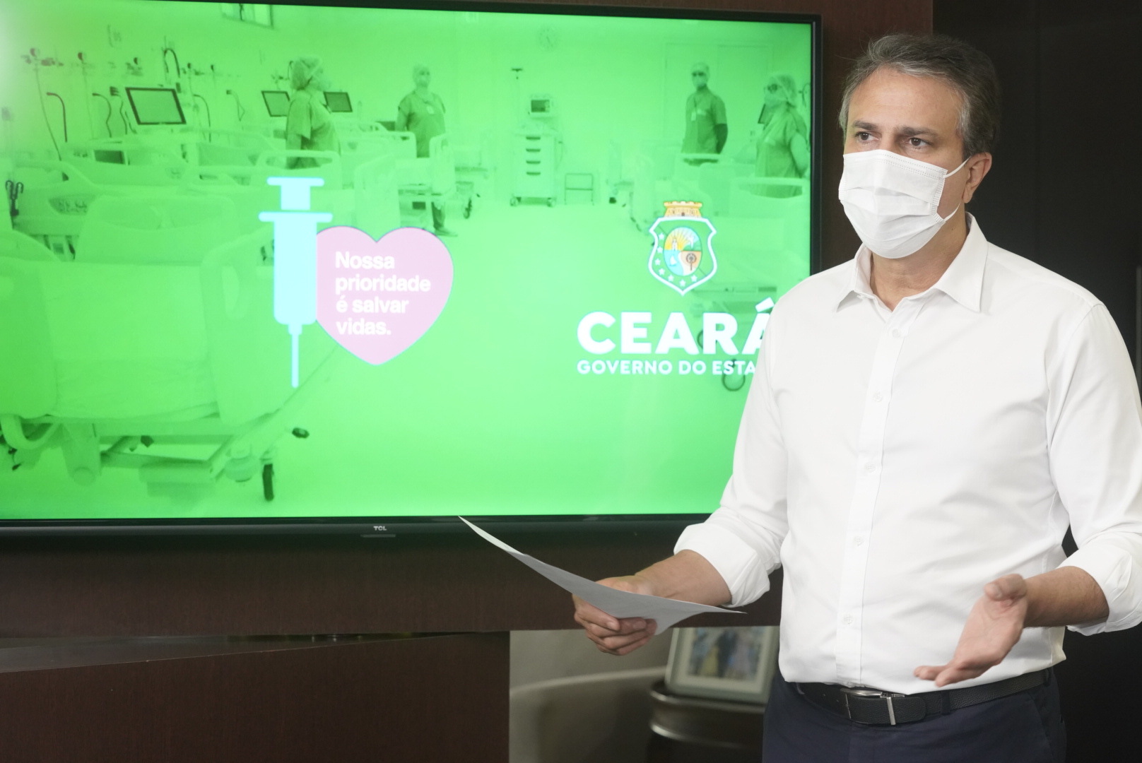Novo decreto avança na flexibilização; futebol, eventos sociais, templos religiosos e comércio de rua entre os beneficiados