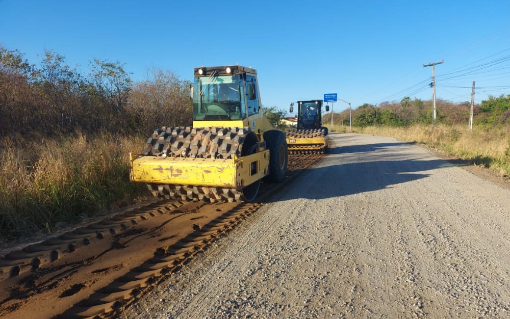 Ceará começa 2022 com 464 km de obras rodoviárias em andamento