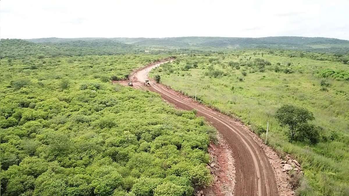 Pavimentação que conclui ligação entre Mauriti e Brejo Santo está 40% pronta