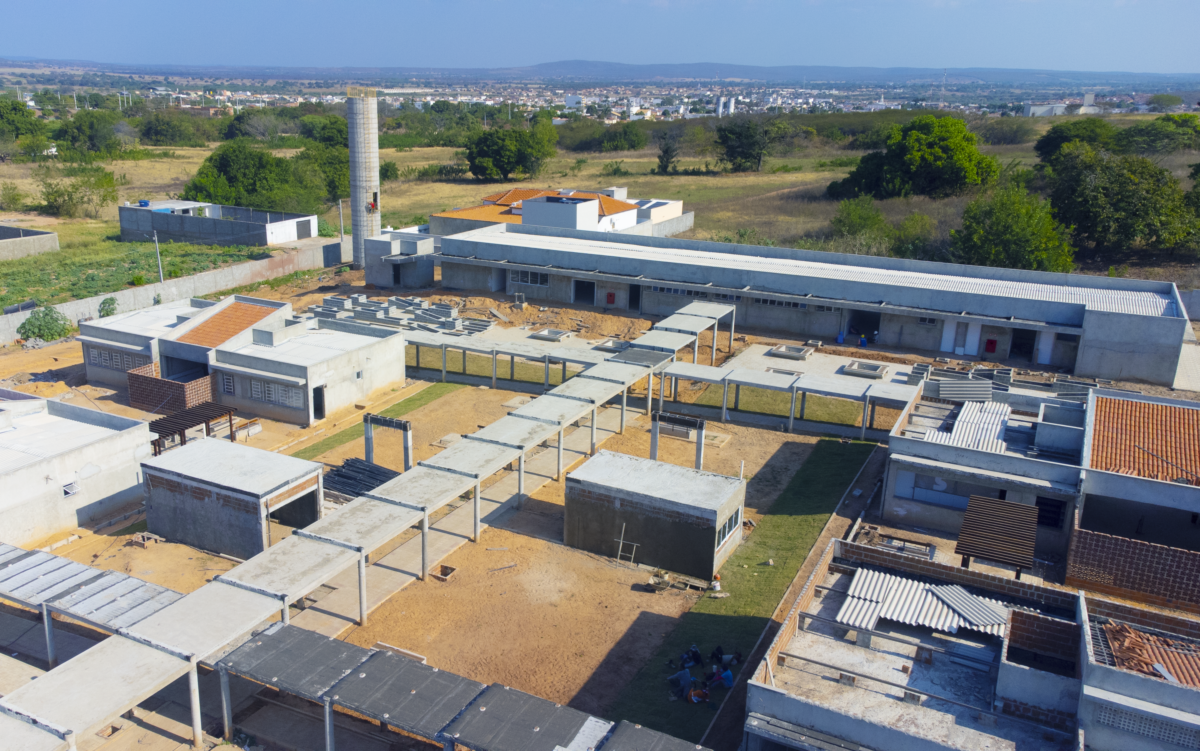 Instituição para idosos supera os 80% de implantação em Brejo Santo