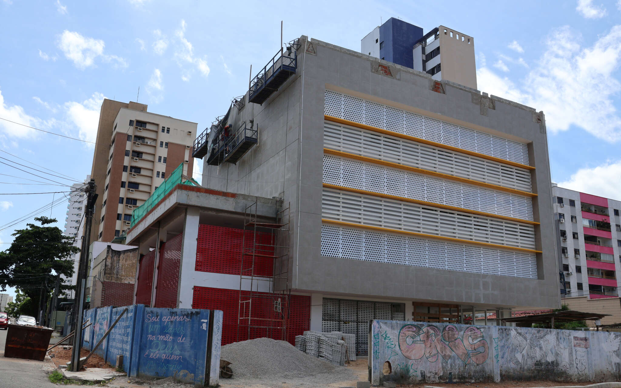 Com 85% dos serviços executados, obra do Batalhão 15 de Outubro entra em fase de conclusão