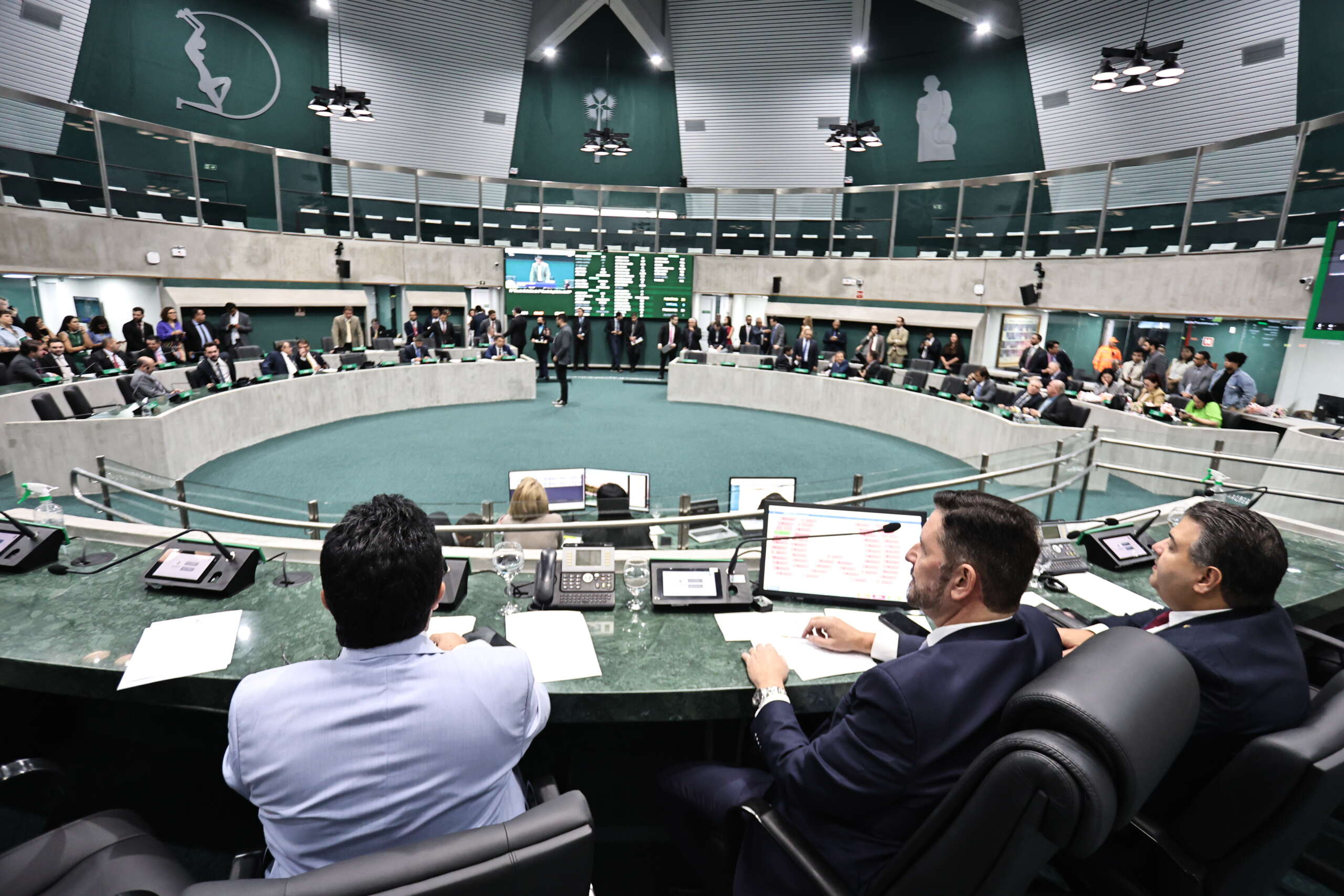 Assembleia Legislativa aprova projeto de lei para contratação de funcionários temporários na SOP