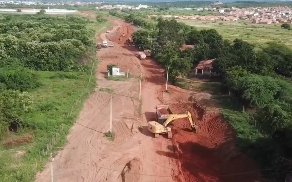 Pavimentação da CE-496 reduzirá pela metade a distância entre as sedes de Abaiara e Brejo Santo