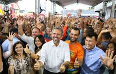 Governo do Ceará inaugura novo Centro de Educação Infantil e Areninha Indígena em Itarema