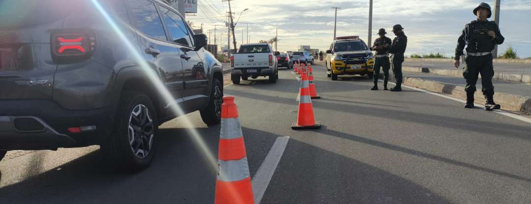Tráfego da CE-025 é retomado parcialmente para feriadão