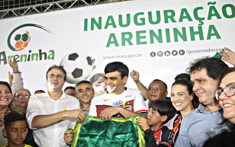 Inaugurada a Areninha de Caucaia
