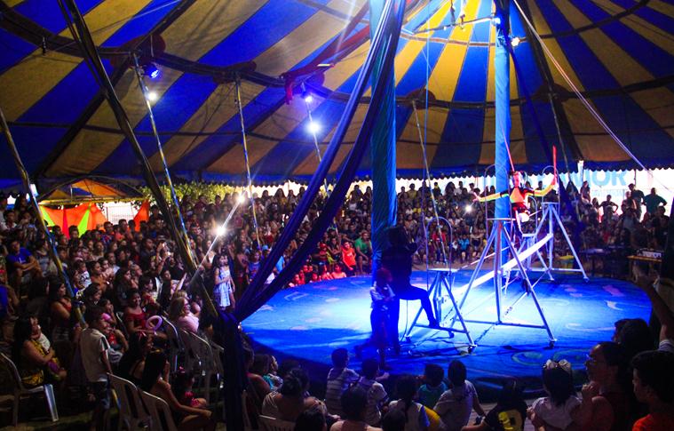 STDS realiza espetáculo para celebrar 27 anos dos Circos-Escolas.