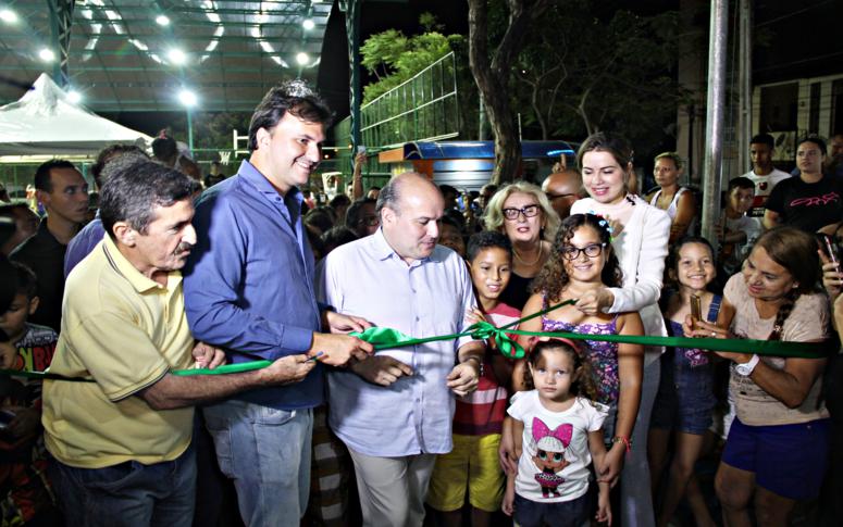 Estado inaugura a 70ª brinquedopraça