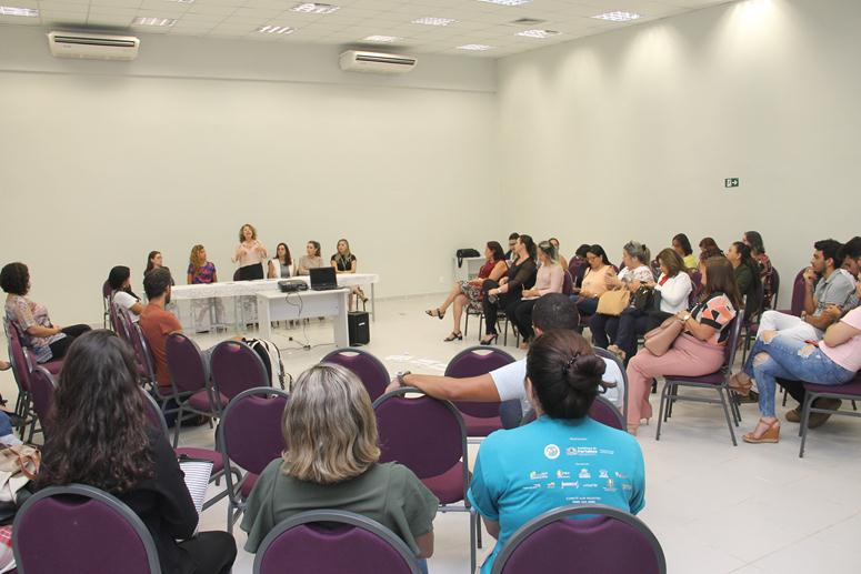 Casa da Mulher Brasileira realiza debate sobre tráfico de pessoas