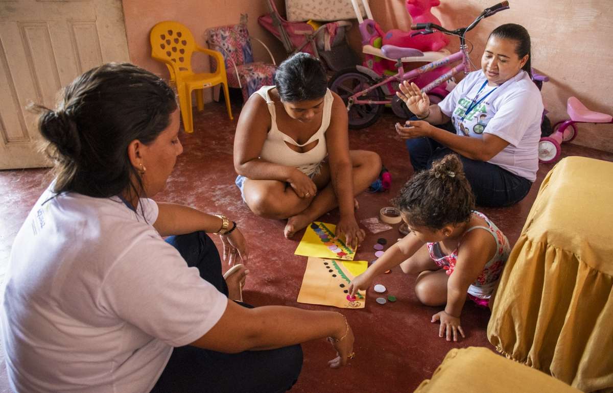 Estado realiza 1,5 milhão de visitas domiciliares com foco no desenvolvimento infantil