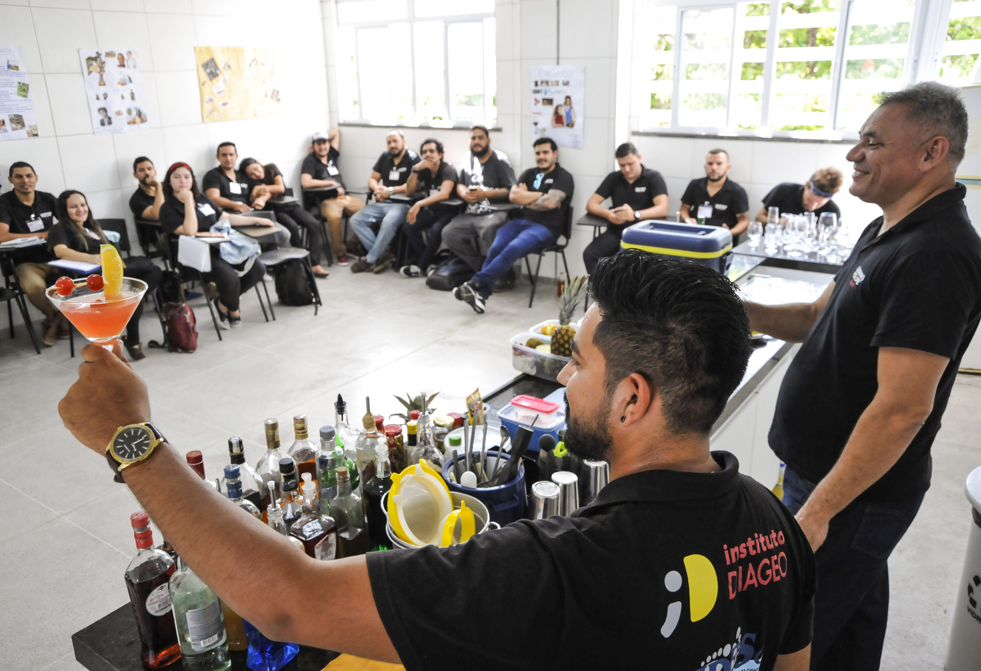 SPS e Diageo capacitam novos bartenders para o mercado cearense