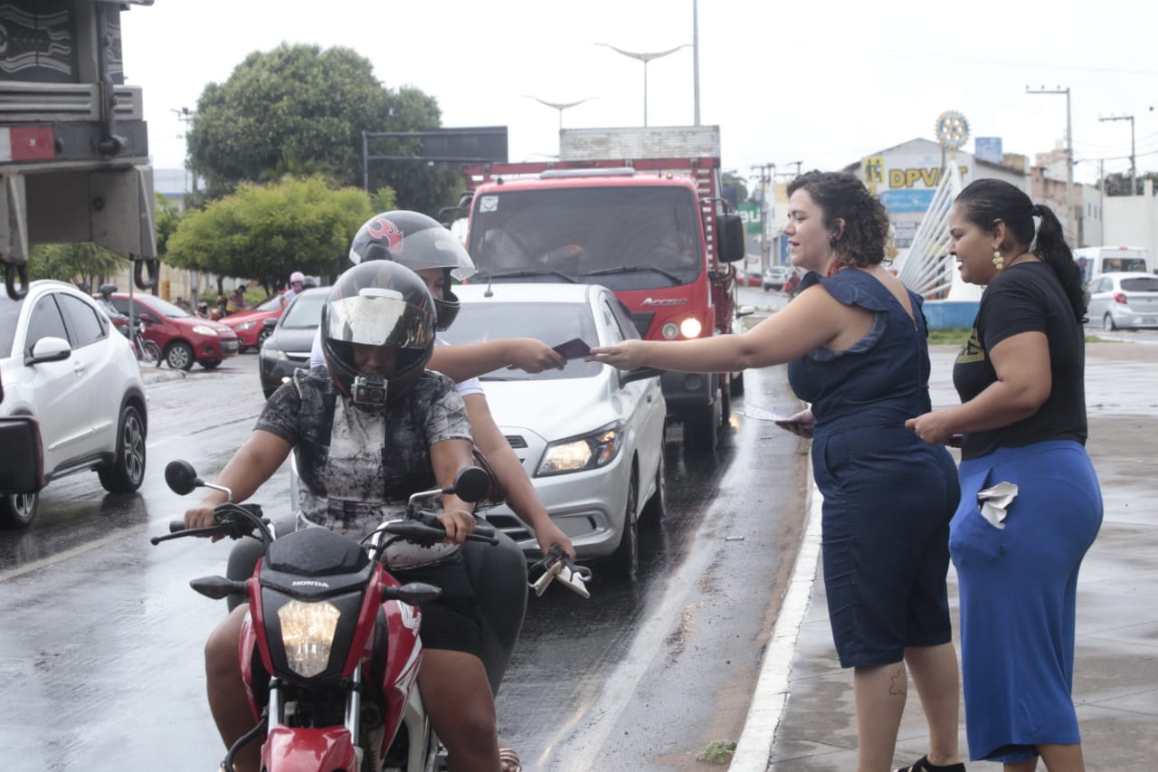 Blitz e roda de conversa marcam ação em defesa das mulheres no Cariri