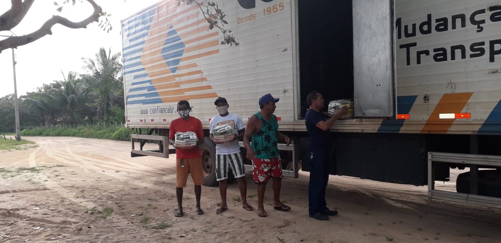 Comunidades tradicionais da zona costeira recebem 860 cestas básicas