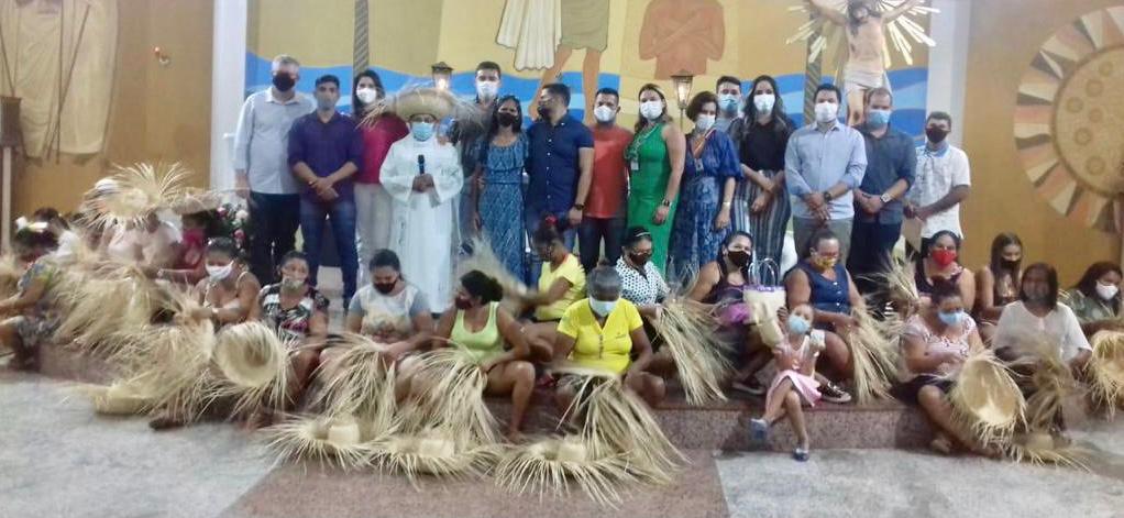 Artesanato: Mulheres de Pacujá buscam alternativa de renda no trançado da palha