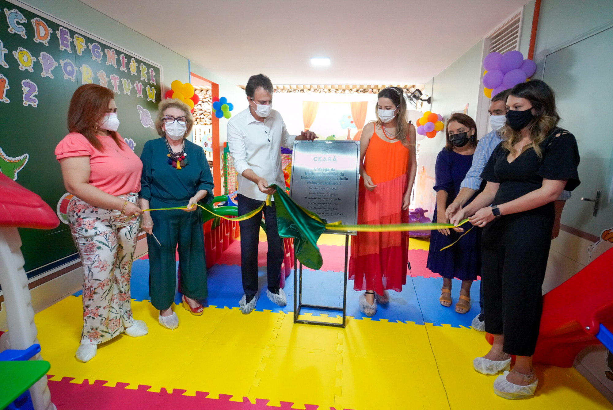 Governo do Ceara entrega brinquedocreche da Unidade de Acolhimento Tia Júlia Primeira Infância e anuncia pacote com 150 novos equipamentos