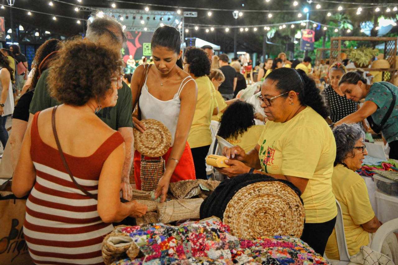 61ª FeirArt volta a acontecer na Praça Luiza Távora