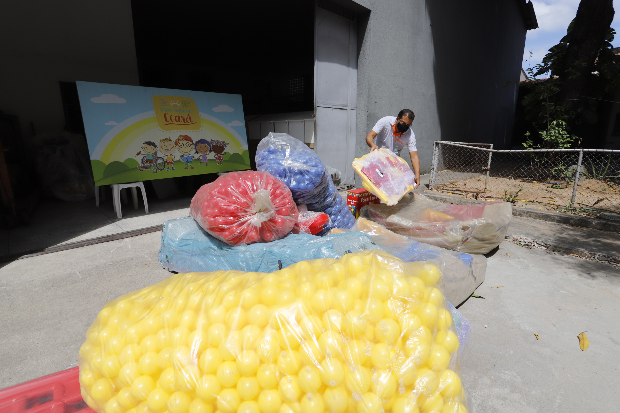 Mais Infância: Governo do Ceará entrega equipamentos e jogos para instalação de 49 brinquedocreches