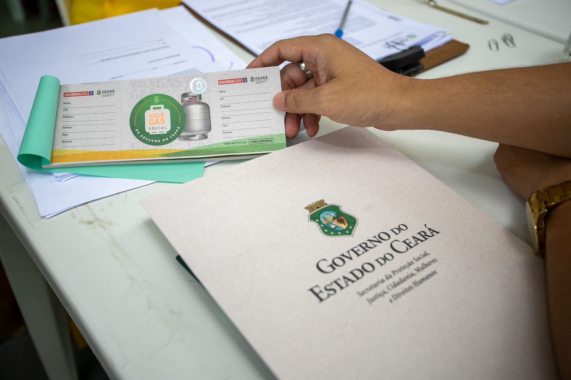 Vale Gás Social: Prefeituras recebem os tíquetes e já preparam entrega à população