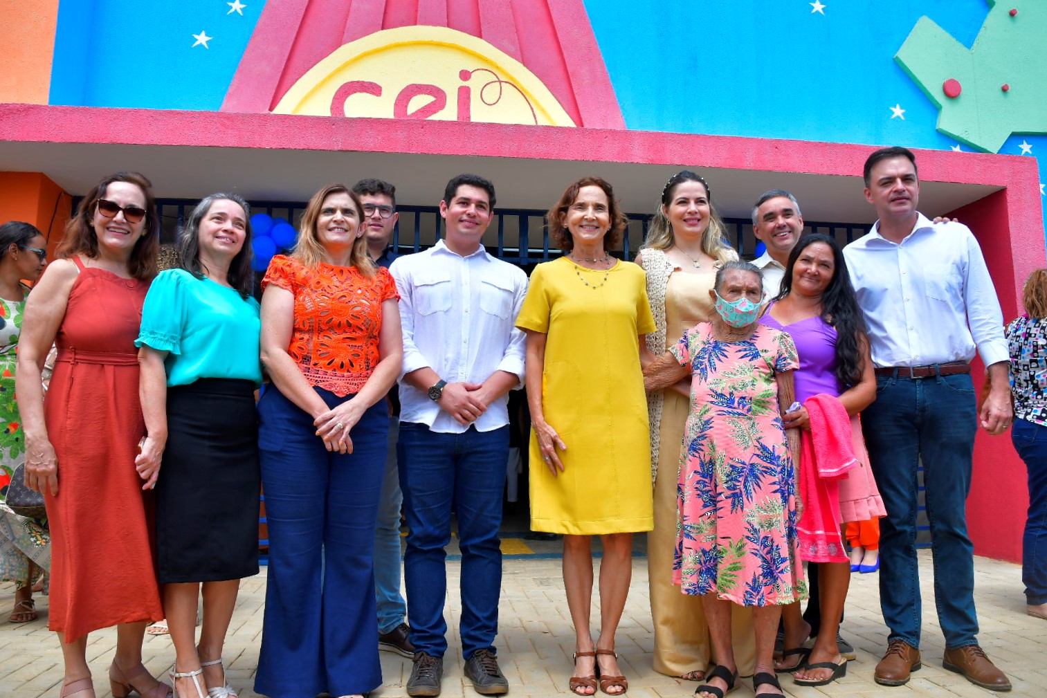Em Santana do Cariri, Governo do Ceará entrega 84° Centro de Educação Infantil e autoriza construção de Areninha