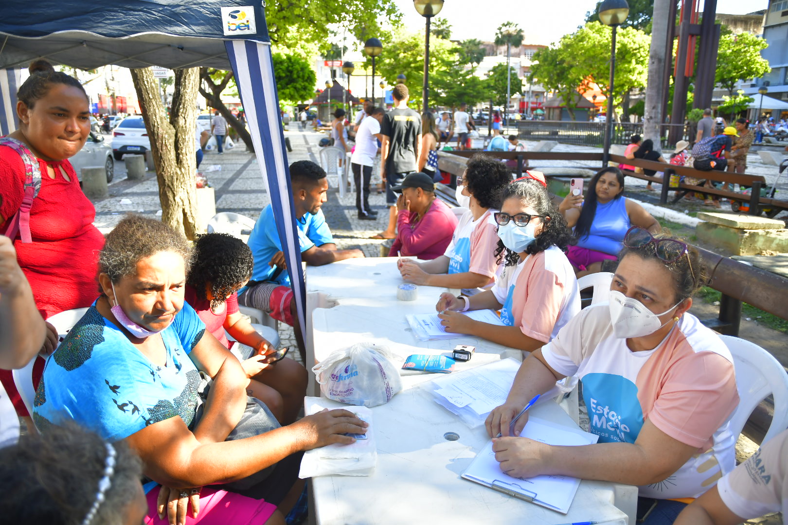 Projeto Acolher atende população em situação de rua na Praça do Ferreira