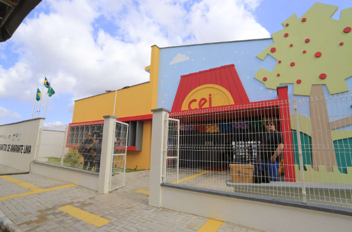 Na véspera do Dia das Crianças, Governo do Ceará entrega dois Centros de Educação Infantil para o povo de Poranga