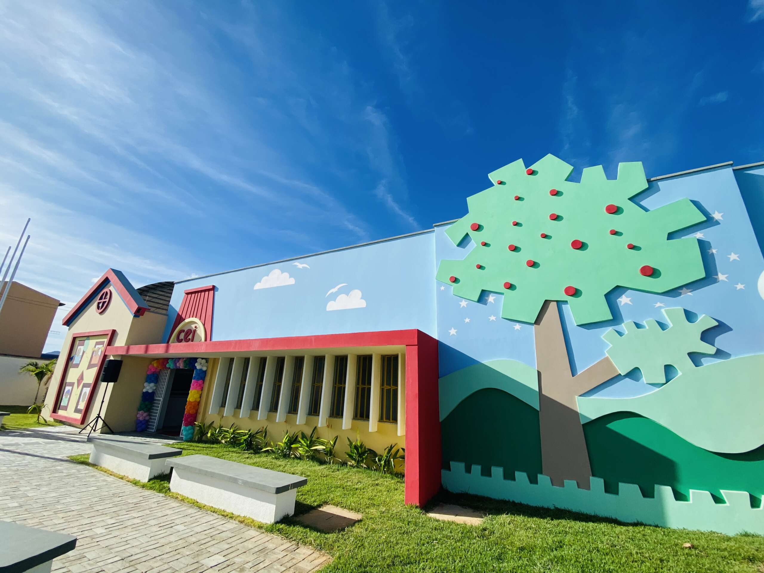 Governo do Ceará entrega dois Centros de Educação Infantil (CEI) em Poranga