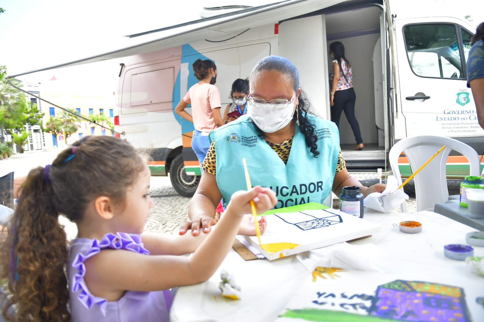 Projeto Acolher leva atividades e serviços ao bairro Genibaú